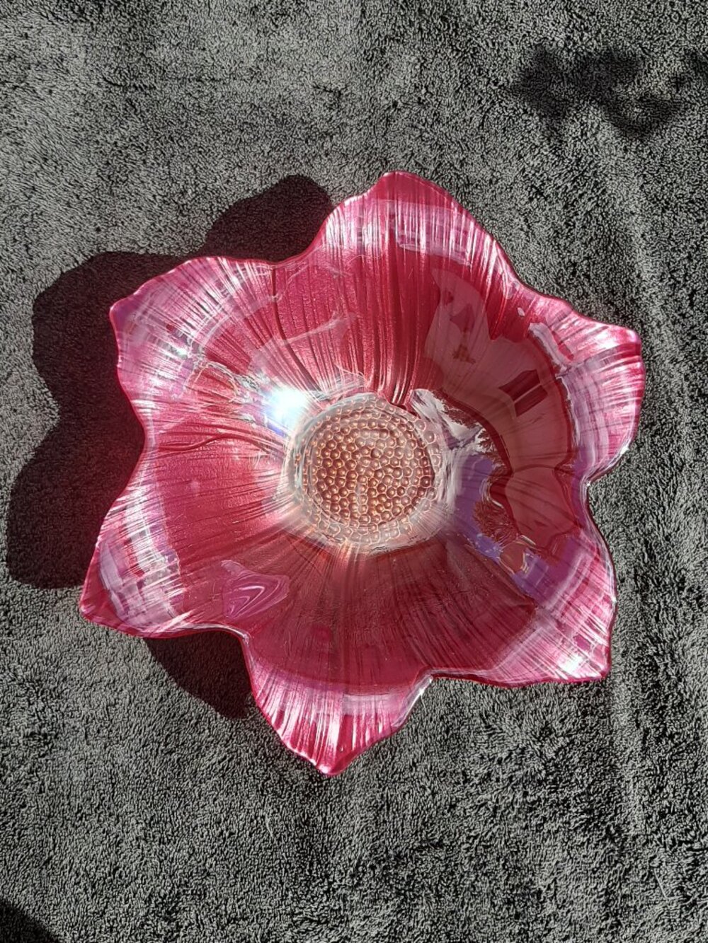 Flower Shaped Glass Serving Bowl Fruit Bowl Bright Pink 8"